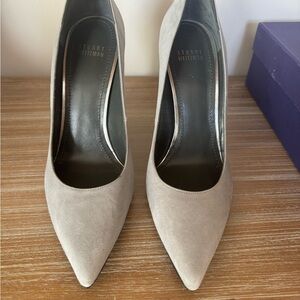Stuart Weitzman Women's Gray Pumps